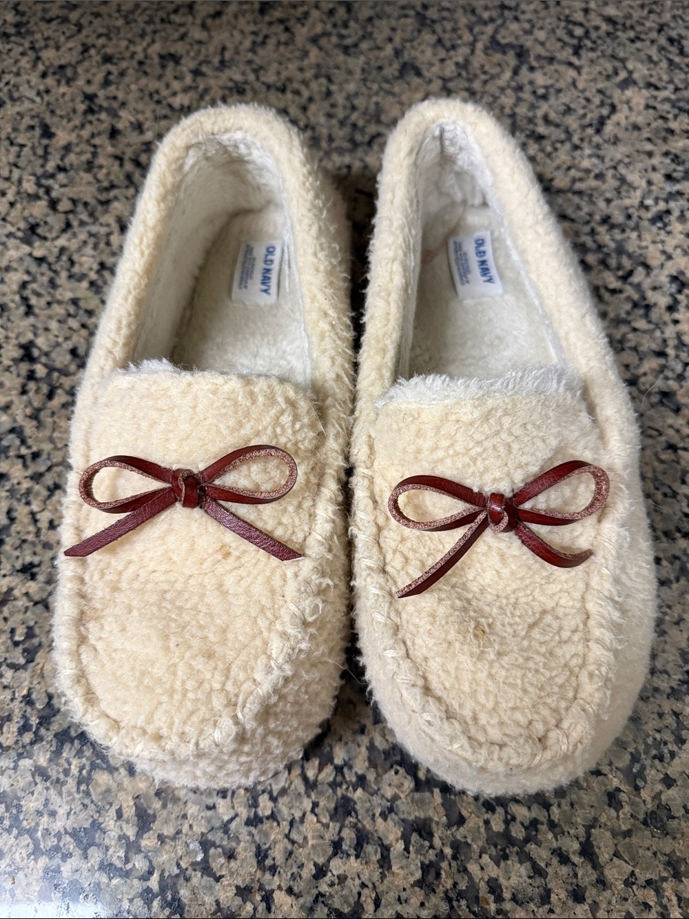 Old Navy Cream Sherpa Moccasin Slippers with Brown Bow